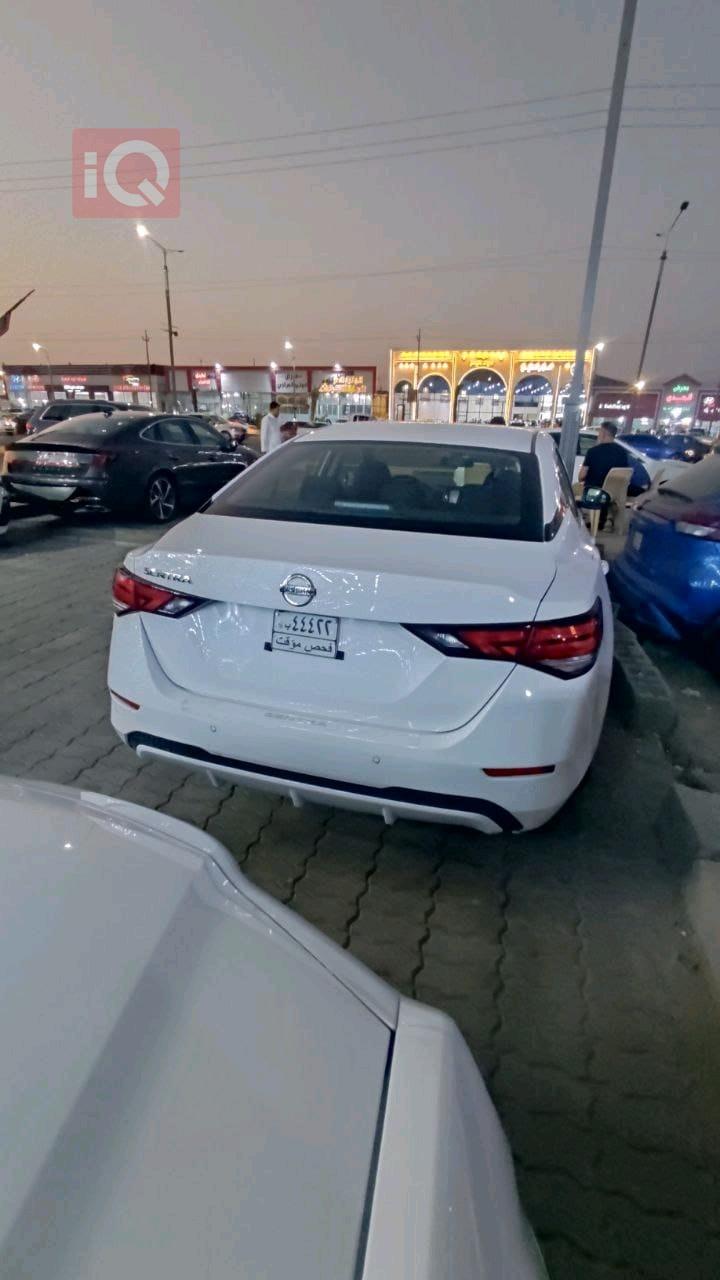 نيسان سنترا